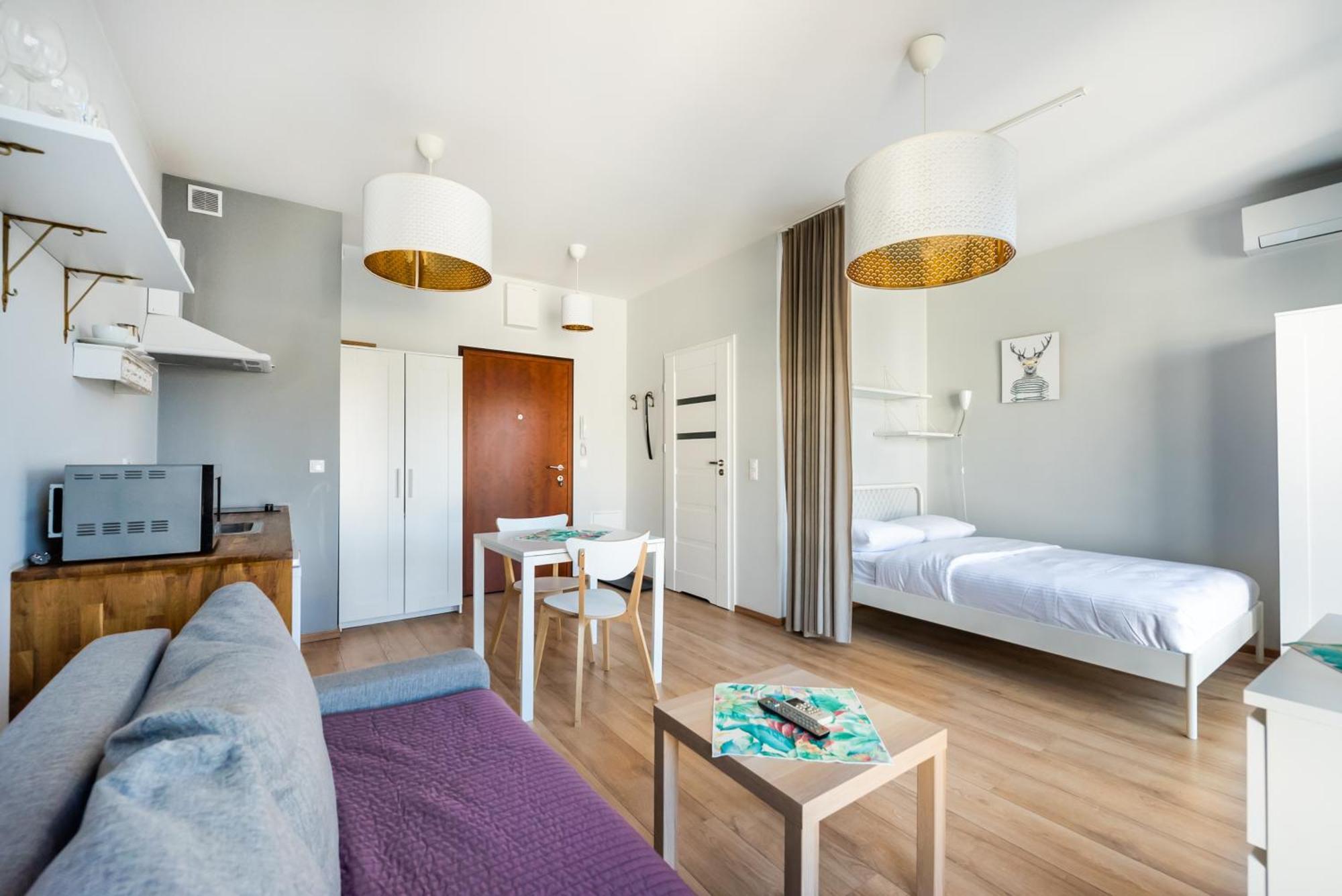 Wola Burakowska Comfort Apartment Warsaw